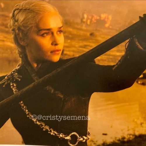 Emilia-Clarke-49445.jpg