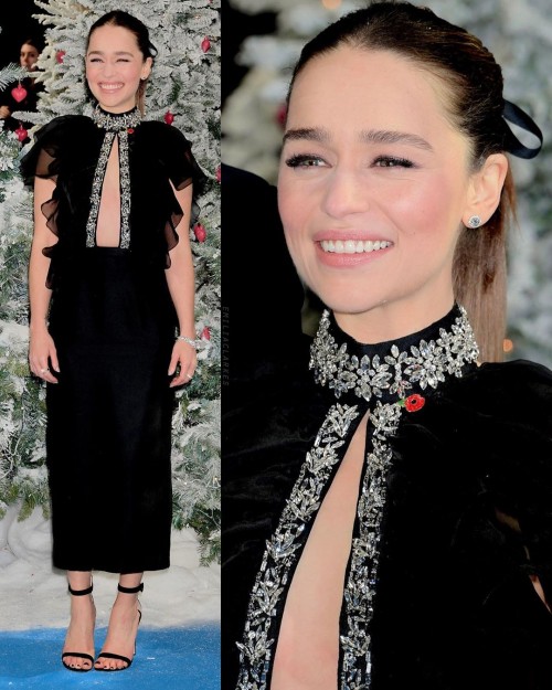 emiliaclarkes---B4xWLIvHtQV_B4xWLGOnDUn.jpg