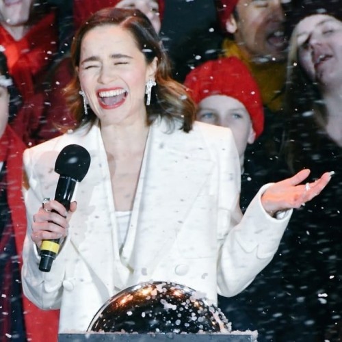 Emilia-Clarke-494886aec9ec772d34a6c.jpg