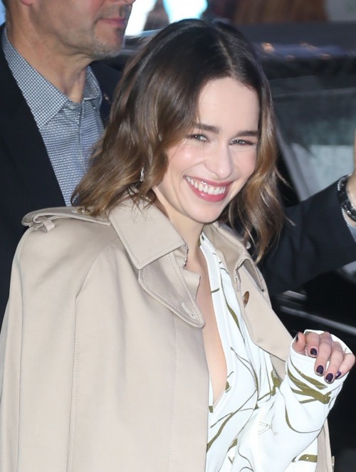 Emilia-Clarke-494919045ee8a43c1a90e.jpg