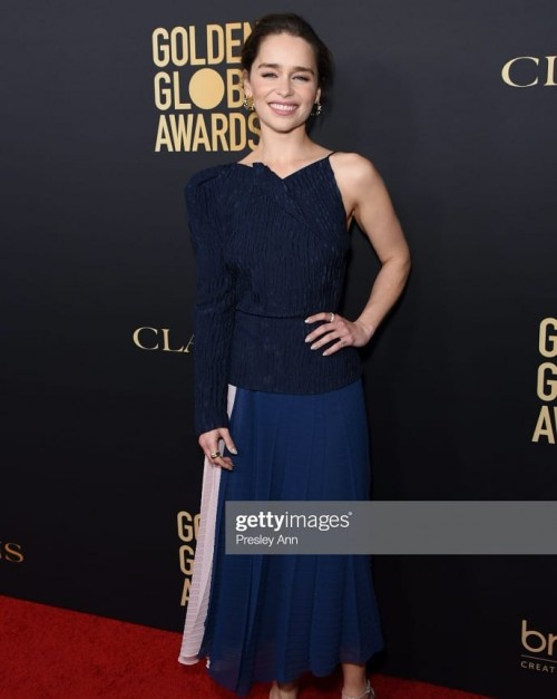 Emilia-Clarke-495010936aee9e3e2f841.jpg