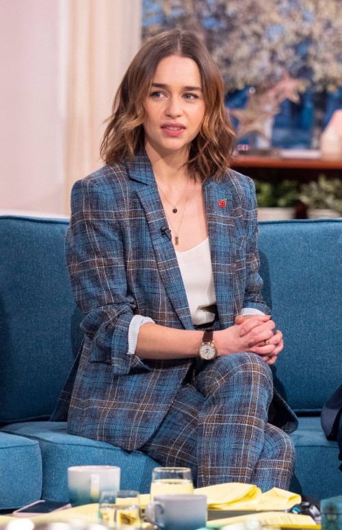 Emilia-Clarke-495188ae28288b6ae26cd.jpg