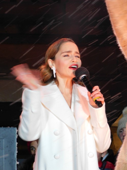 Emilia-Clarke-49519.jpg