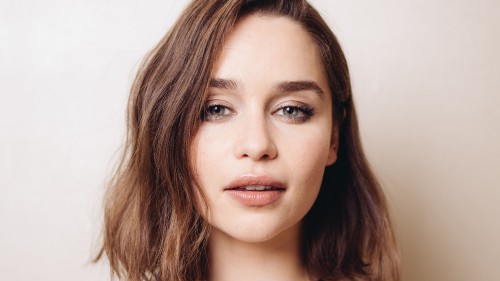 Emilia-Clarke-49529534d02242b6f3fff.jpg