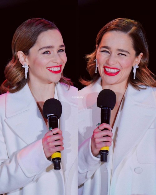 Emilia-Clarke-49985.jpg