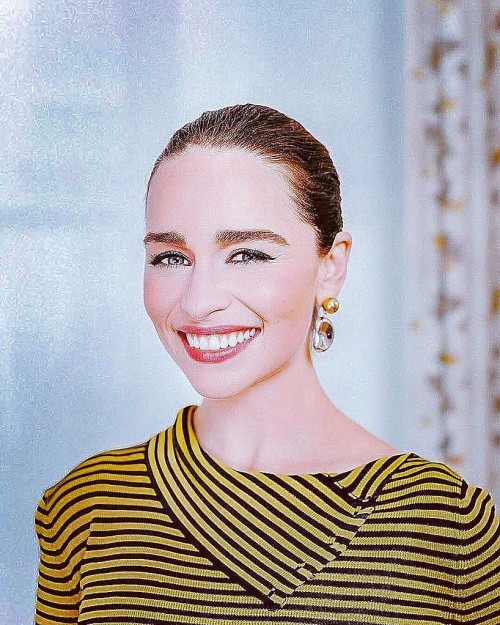 Emilia-Clarke-50063.jpg