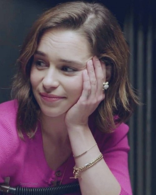 Emilia-Clarke-50118.jpg