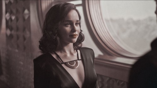 Emilia-Clarke-50207d3e575565229f034.jpg