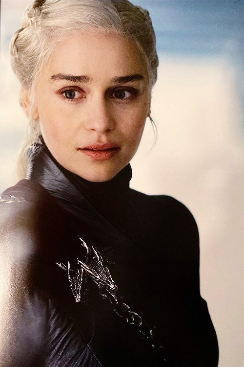 Emilia-Clarke-50601d2c2c7dd58eec8c4.jpg