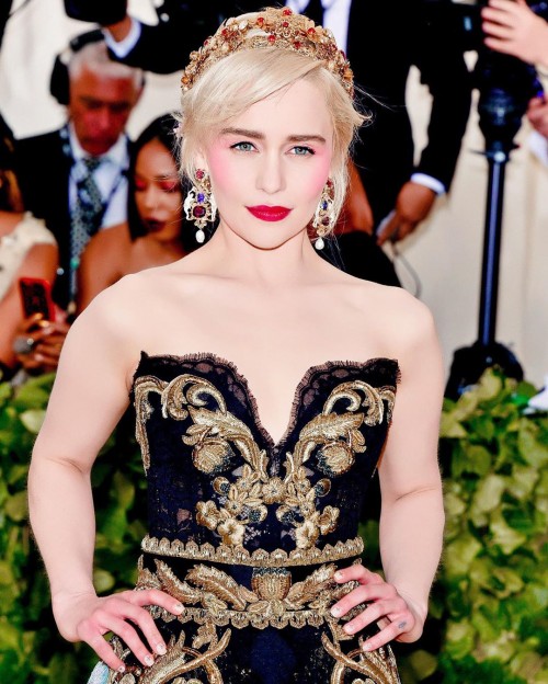Emilia-Clarke-51042.jpg
