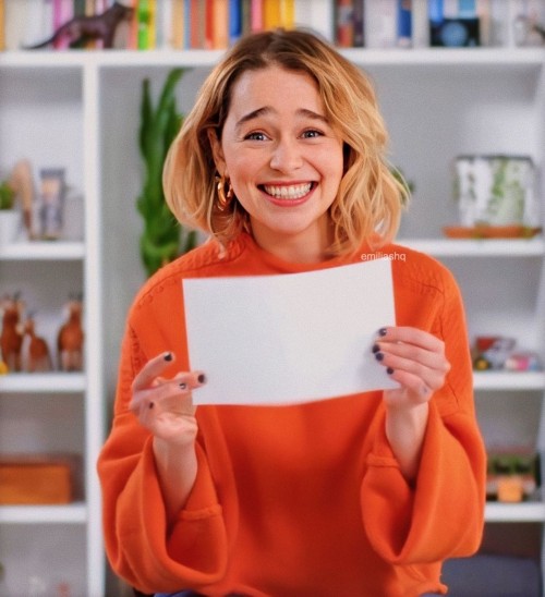 Emilia-Clarke-51069.jpg