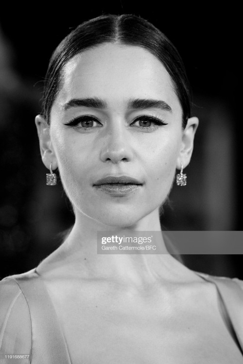Emilia-Clarke-51189.jpg
