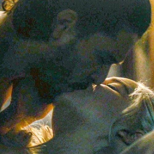 Emilia-Clarke-51214.jpg