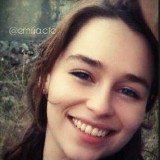 Emilia-Clarke-51415b047a3b174b7dfb7