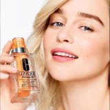 Emilia-Clarke-521656bf75427e5ee380f