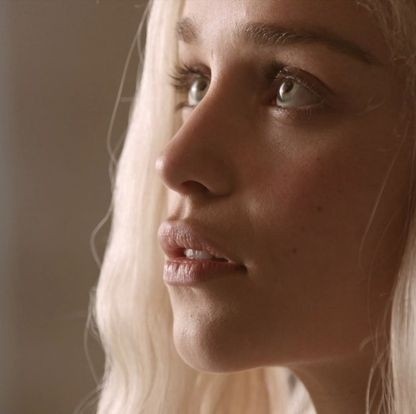 Emilia-Clarke-52182.jpg