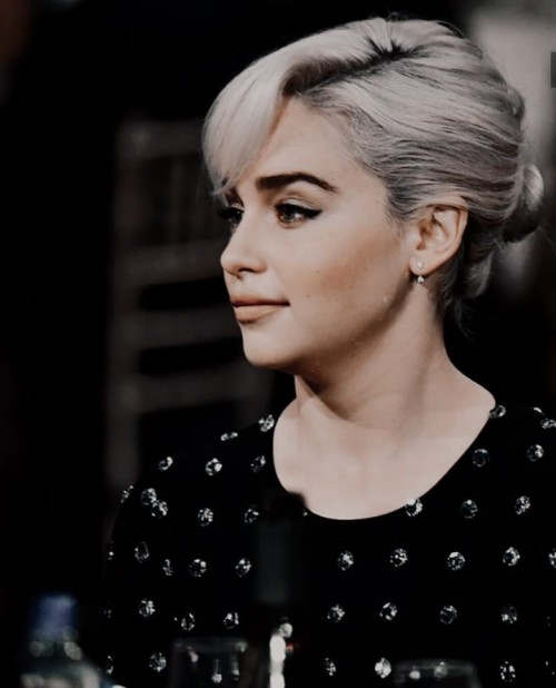 Emilia-Clarke-521891a13fecb49dbce43.jpg