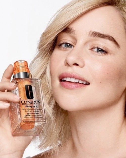 Emilia-Clarke-52195c84cb68379bb8294.jpg