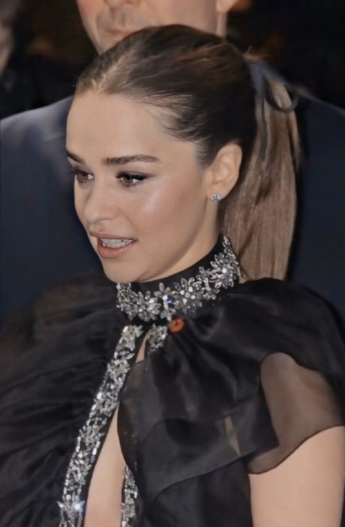 Emilia-Clarke-52229.jpg