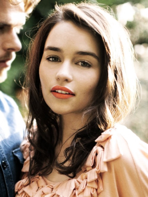 Emilia-Clarke-52233612aeeeb5f060ab6.jpg