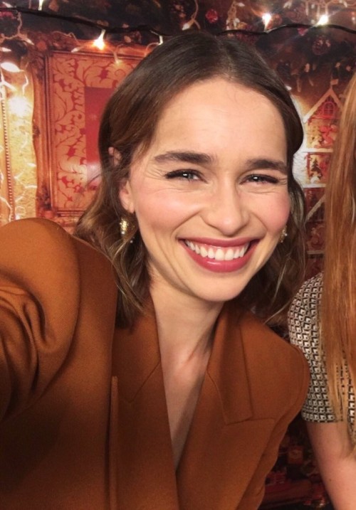 Emilia-Clarke-52247.jpg