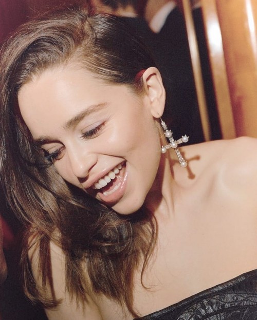 Emilia-Clarke-52278.jpg
