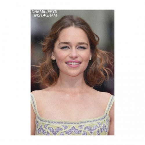 Emilia-Clarke-52318.jpg