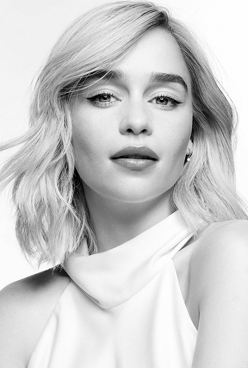Emilia-Clarke-53018.png