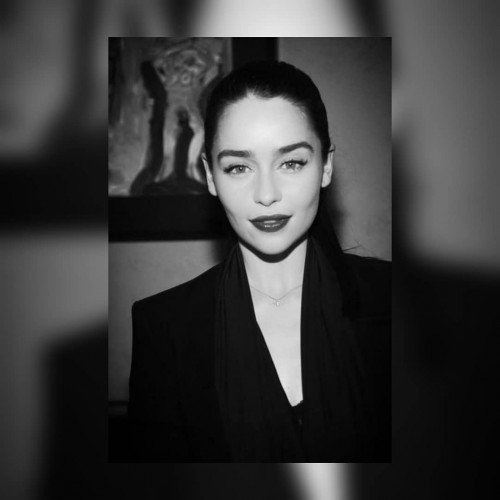 Emilia-Clarke-5305911d597af20f1146e.jpg