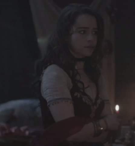 Emilia-Clarke-5308689e4918be1ef7277.jpg