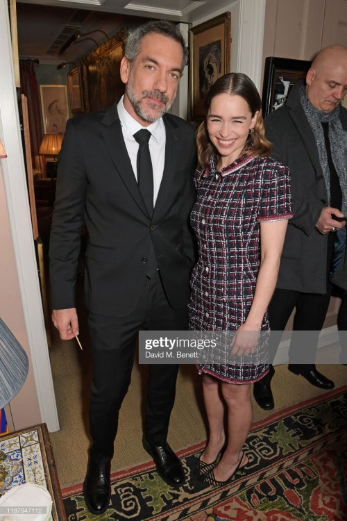 Emilia-Clarke-53098677b2528d4a0d3c9.jpg