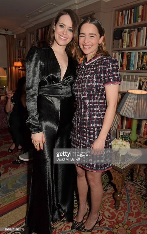 Emilia-Clarke-53102a021793e5fdc2e63.jpg