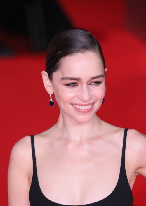 Emilia-Clarke-531031ff1e5ae552a1581.jpg