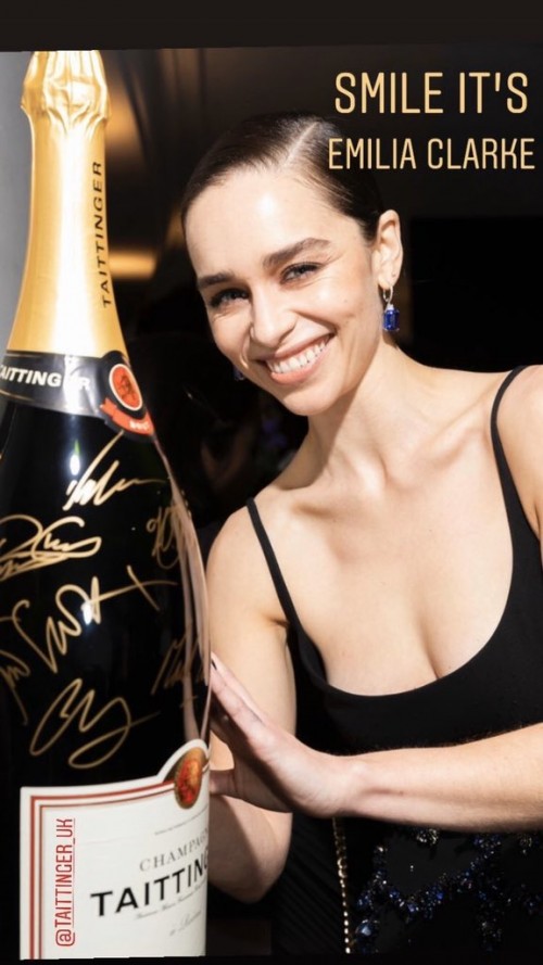 Emilia-Clarke-53112adba5720fead6c68.jpg