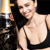 Emilia-Clarke-53112adba5720fead6c68