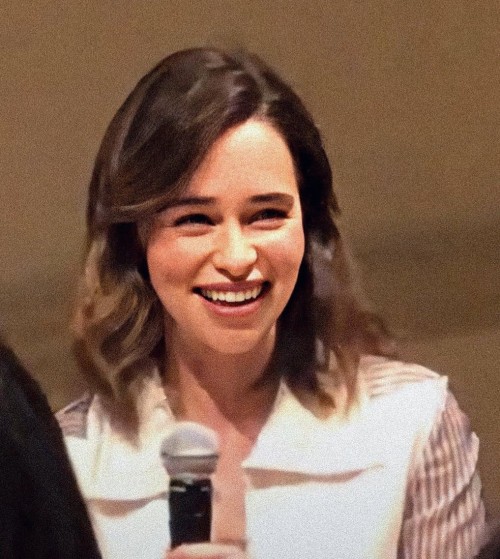 Emilia-Clarke-53928.jpg