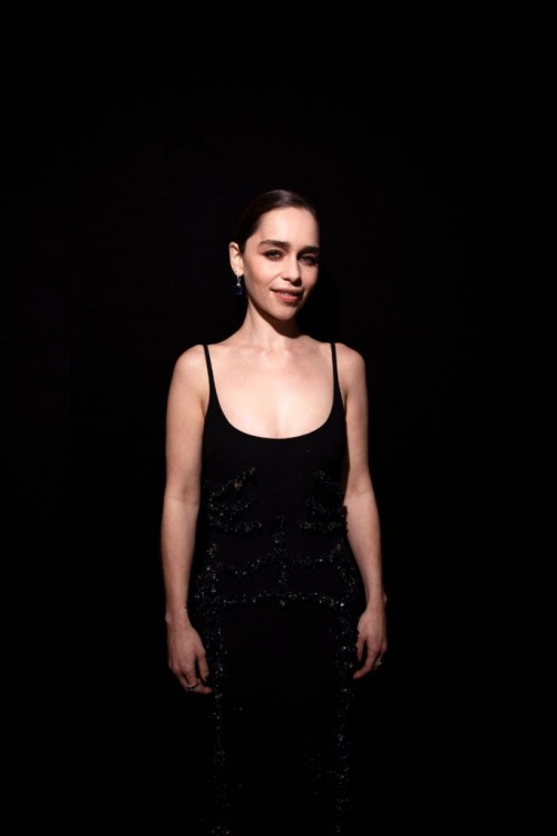 Emilia-Clarke-54471ea826edc82415618.jpg