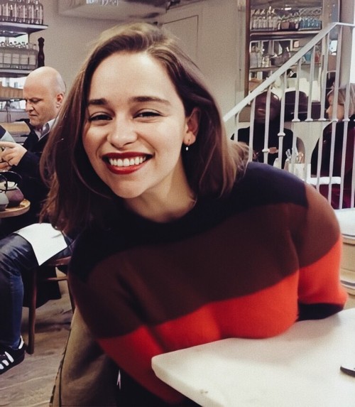 Emilia Clarke (54502)