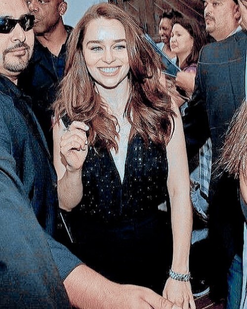 Emilia-Clarke-54728.jpg