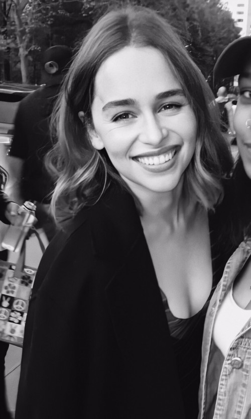 Emilia-Clarke-54911.jpg