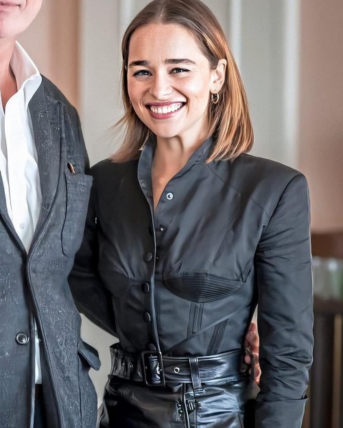 Emilia-Clarke-55009.jpg