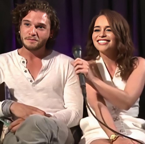 Emilia-Clarke-55028.jpg