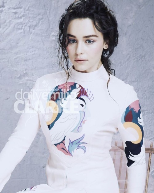 Emilia-Clarke-55038.jpg