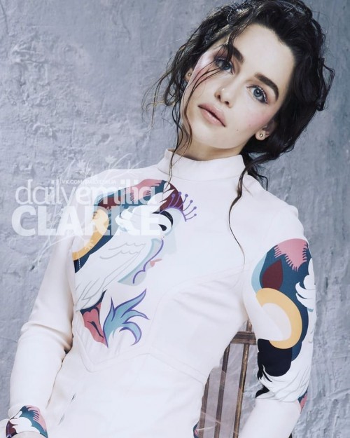 Emilia-Clarke-55039.jpg