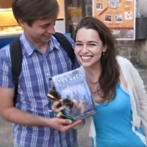 Emilia-Clarke-55060.jpg