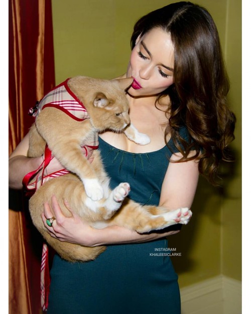 Emilia-Clarke-55073.jpg