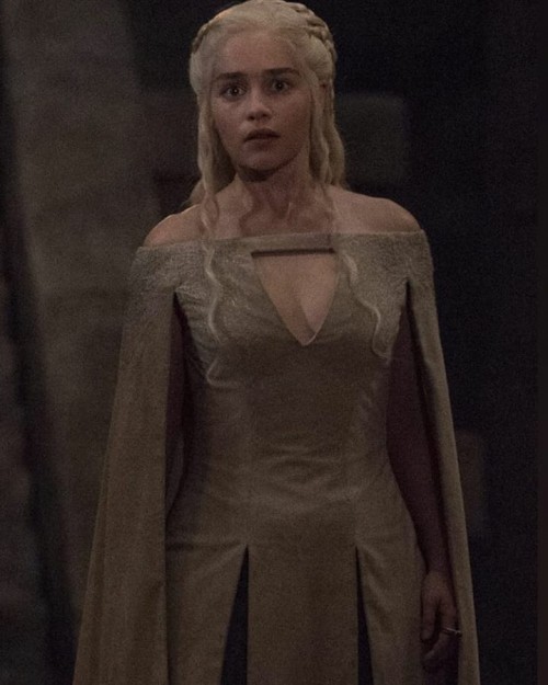 Emilia-Clarke-55126.jpg