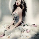 Emilia-Clarke-5514299bb6635f51af032