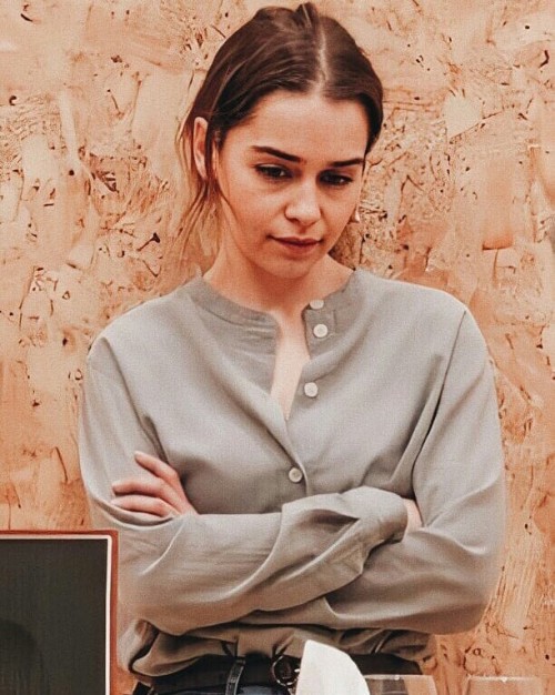 Emilia-Clarke-55365.jpg