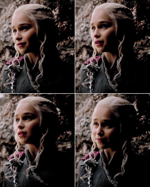 Emilia-Clarke-55447.jpg